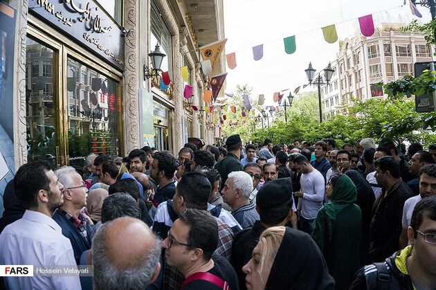 ازدحام خریددلار 4200 تومانی