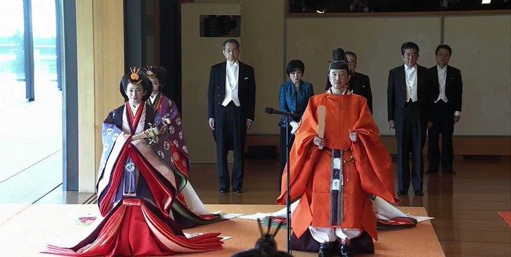 عکس و فیلم | امپراتور جدید ژاپن رسماً تاجگذاری کرد