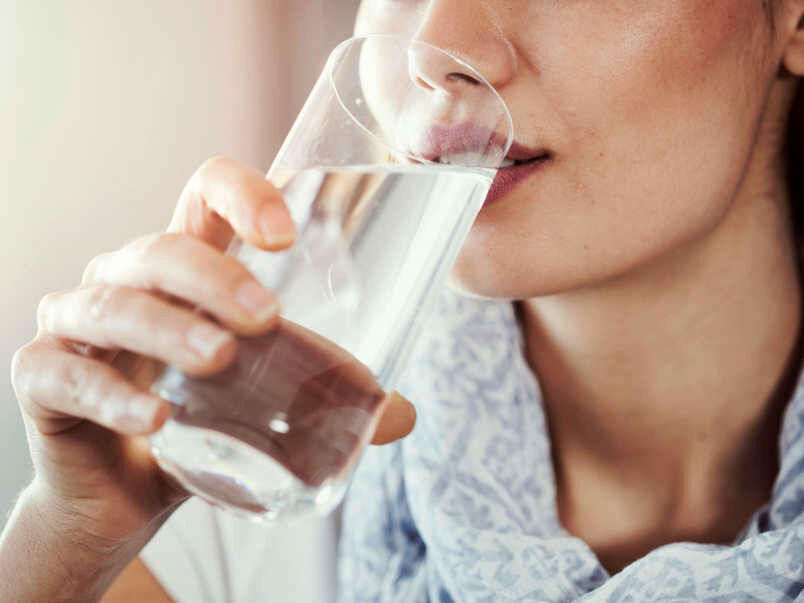 اگر این علائم را دارید باید زیاد آب بنوشید