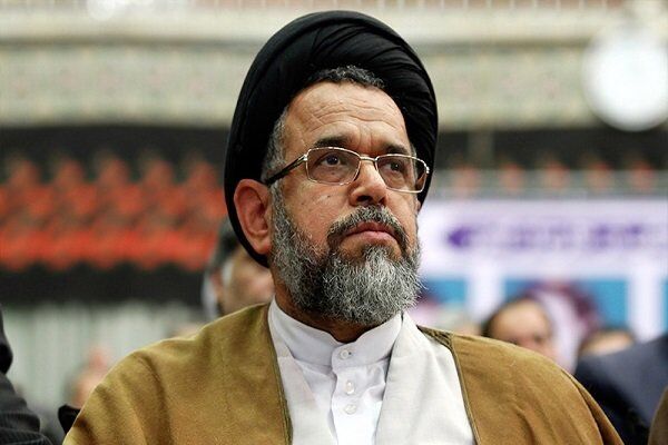 وزیر اطلاعات رای خود به صندوق انداخت+ عکس

