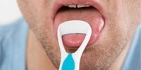 از روی این نشانه های  زبانتان بفهمید کرونا گرفته اید 