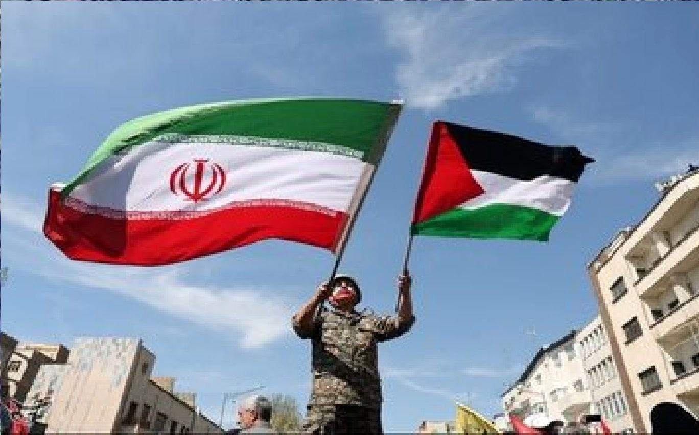 تصویری از سردار حاجی‌زاده و فرمانده سپاه پس از خبرسازی موساد + عکس