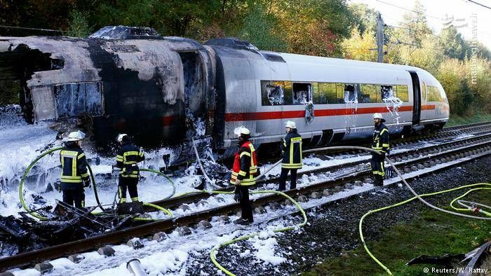 تصاویر قطار سریع السیری در آلمان که در آتش سوخت 