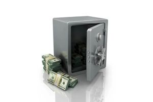 پیش شرط استقبال از صندوق‌های ارزی | چراغی: سود ارزی 8 تا 12 درصد روی کاغذ جذاب است اما... | آیا دولت ارز می‌فروشد؟