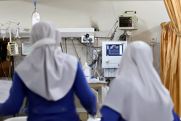 مسمومیت سریالی دانش آموزان قمی/ ۶ دانش آموز در بیمارستان بستری هستند