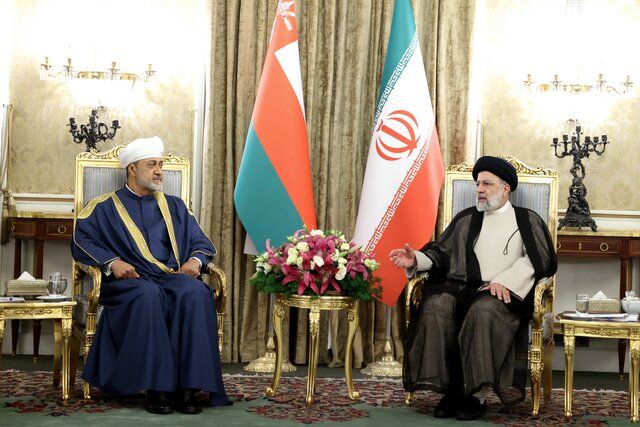 رئیسی و سلطان عمان دیدار کردند