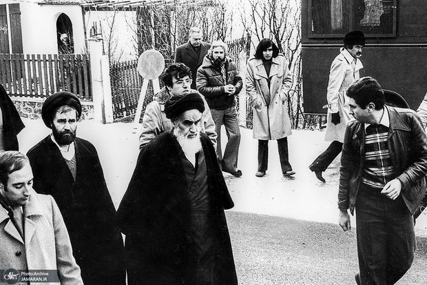 یک روزنامه نگار: اگر امام خمینی با دنیای مدرن آشنا نبود تلفیق «جمهوری» با «اسلامی» را مطرح نمی‌کرد