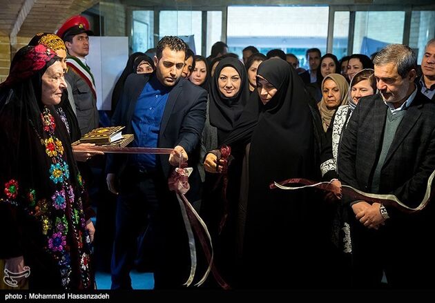 نمایشگاه صنایع دستی ویژه همسران سفرا