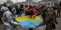 گمانه زنی ها درباره آینده جنگ اوکراین/ کی یف ابتکار عمل را به دست می گیرد؟