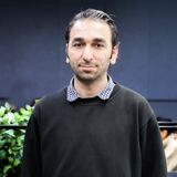 وحید حاتمی