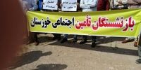 تجمع اعتراضی بازنشستگان کارگری مقابل تامین اجتماعی/ به احکام حقوقی معترضیم+ عکس