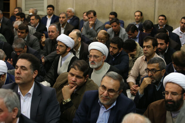 تصاویر دیدار مسئولان نظام، مهمانان کنفرانس وحدت و سفرای کشورهای اسلامی با رهبری