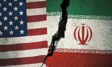 انتقاد کیهان از دیپلماسی ایران مقابل آمریکا/ برخی گمان می‌کنند که اگر پاسخ سخت بدهیم جهان ما را محکوم خواهد کرد/ به «دیپلماسی تهاجمی» روی آورید
