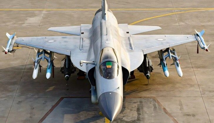 جنگنده چینی JF-17