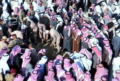 لحظه به خاکسپاری امیر کویت در عربستان + فیلم