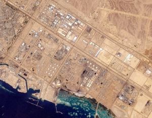 اعراب خلیج فارس راه دور زدن تنگه هرمز را پیدا کرده‌اند؟ | 3 مسیر جایگزین برای صادرات نفت در بحبوحه جنگ علیه ایران