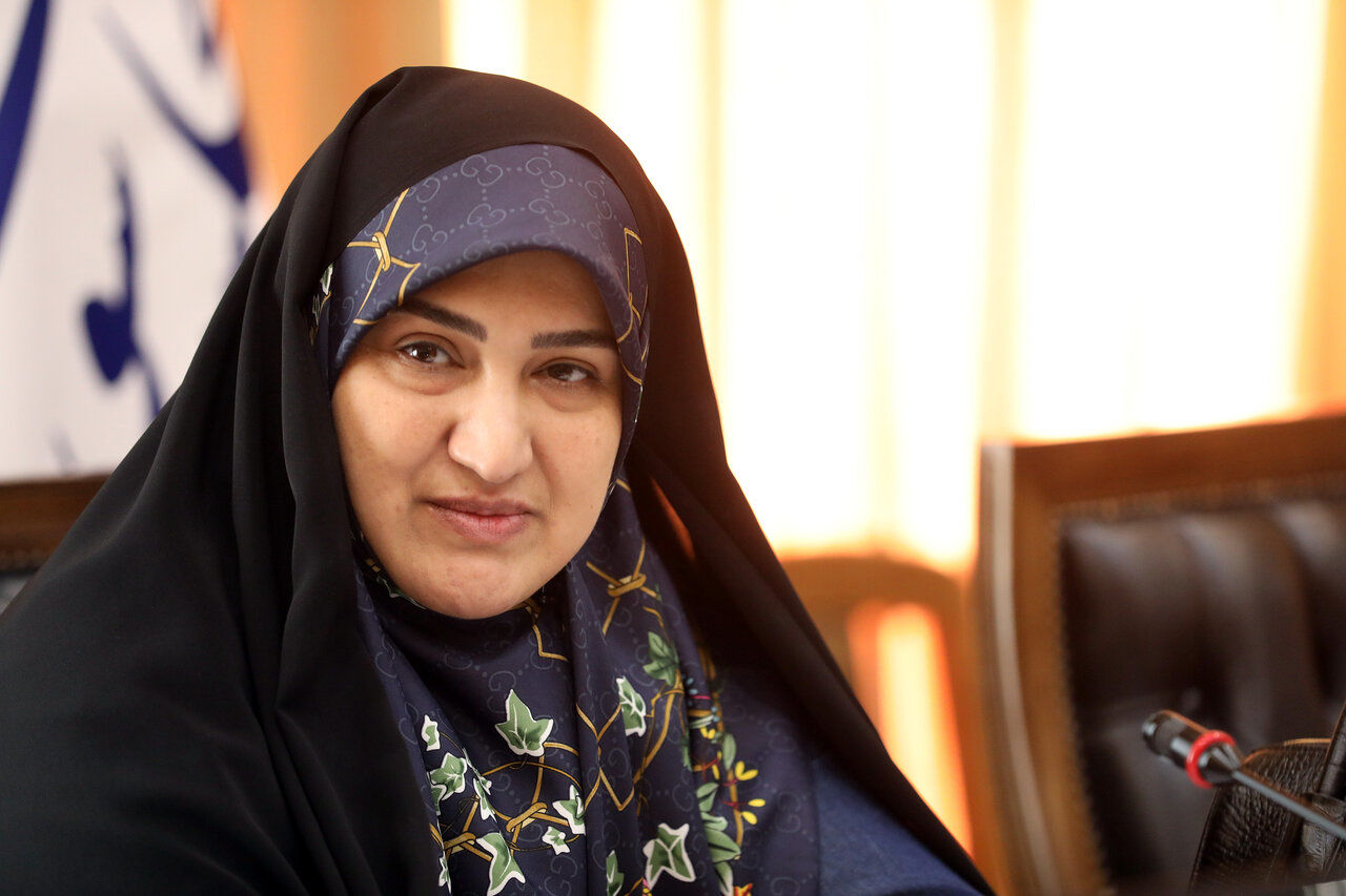 روایت نماینده زن مجلس از اعتراض پزشکیان در جلسه دولت / اسقاط واقعی خودروها انجام نمی‌شود