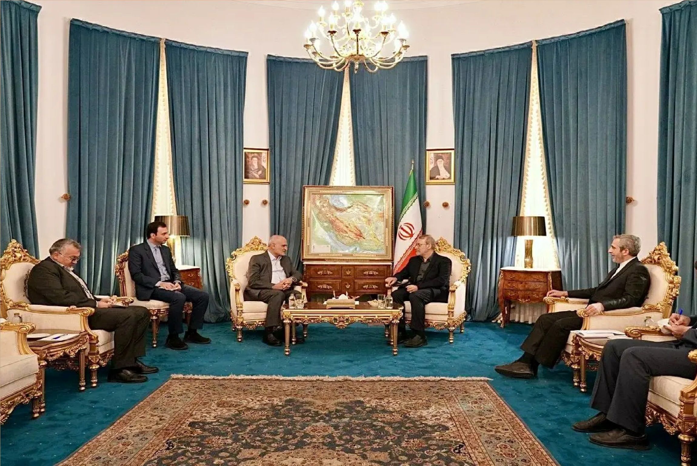 دیدار و گفتگوی معاون سیاسی رئیس مجلس لبنان با علی لاریجانی