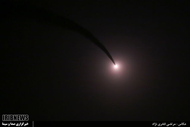 تصاویر شلیک موشک های سپاه پاسداران به دیرالزور سوریه