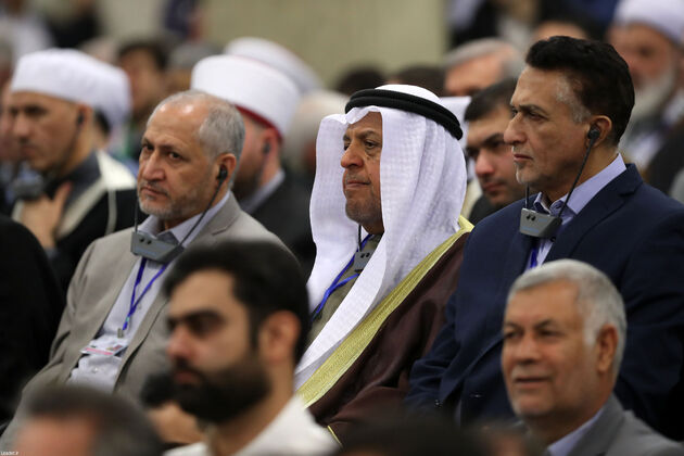 تصاویر دیدار مسئولان نظام، مهمانان کنفرانس وحدت و سفرای کشورهای اسلامی با رهبری