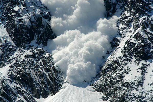هشدار مدیریت بحران به کوهنوردان / احتمال سقوط بهمن در ارتفاعات