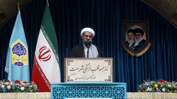 امام جمعه همدان: برخورد با فساد، مانع شکل‌گیری اعتراضات می شود / دشمنان امیدوار نباشند، مردم ما باهوش هستند