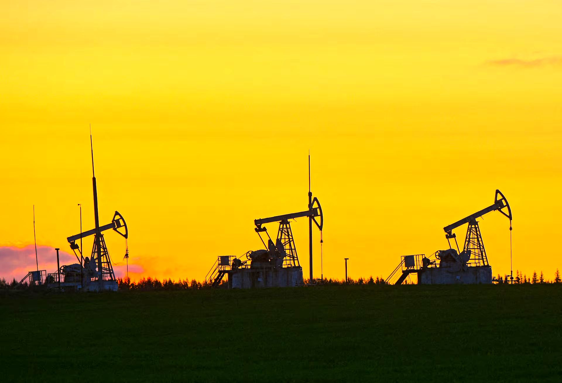 تحریم نفت شناور ایران لغو شد/ اقرار به شکست آمریکا در بازگشایی تنگ هرمز 