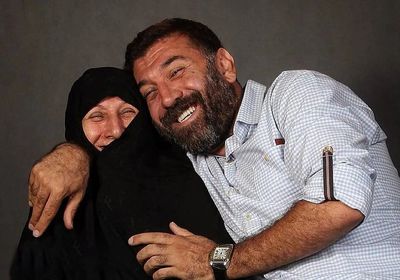بازیگر تلویزیون وکیل مادر علی انصاریان شد