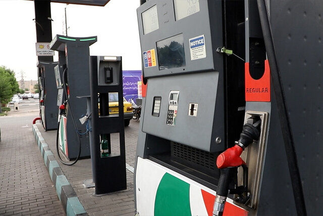 اعلام سهمیه بنزین مالکان چندپلاک | زمان خرید و فروش خودرو سهمیه چگونه منتقل می‌شود؟ | وانت‌بارها چقدر سهمیه بنزین دارند؟