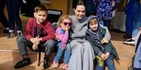 ملاقات آنجلینا جولی با کودکان اوکراینی + تصاویر
