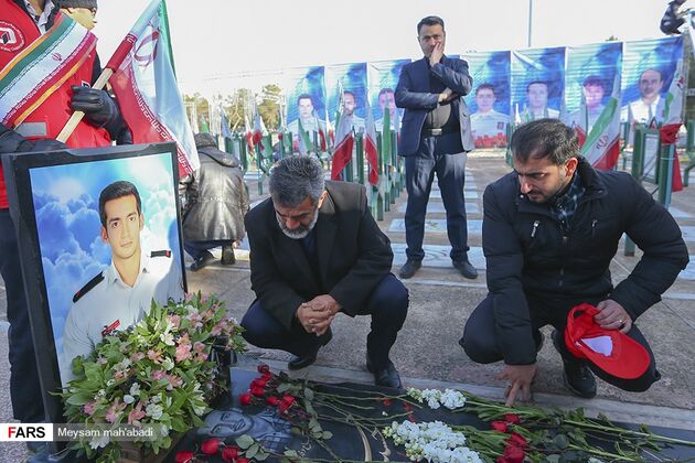 دومین سالروز حادثه پلاسکو و شهادت آتش‌نشانان