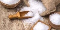 به این دلیل مهم، نمک خوردن مطلقا ممنوع!