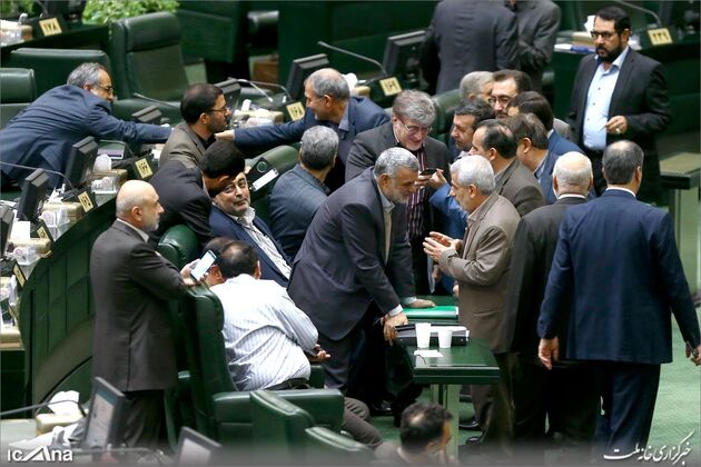 صحن علنی مجلس با حضور وزیر جهاد کشاورزی