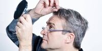 چگونه موهای سفید،دوباره سیاه می شوند؟راز سفیدی مو در جوانی