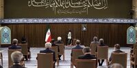 ترجمه کتیبه نصب شده در دیدار هیئت دولت دوازدهم با رهبر انقلاب
