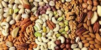 یک مغازه میوه و آجیل فروشی در دوران قاجار+ عکس