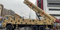 پیام موشک پیشرفته خیبرشکن/ روایت نیویورک‌تایمز از قدرت‌نمایی موشکی ایران در موشک‌باران مواضع داعش در سوریه