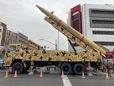 پیام موشک پیشرفته خیبرشکن/ روایت نیویورک‌تایمز از قدرت‌نمایی موشکی ایران در موشک‌باران مواضع داعش در سوریه