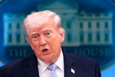 فوری/ ادعای ترامپ: محاصره دریایی ایران آغاز شد