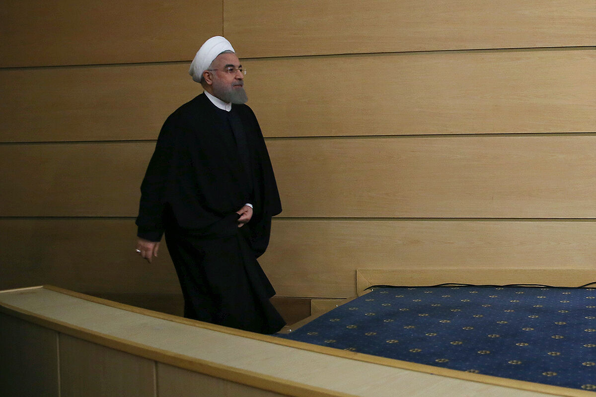 به مجلس دهم بسیار امیدوارم/ تعامل با بانک‌های خارجی روزبه‌روز بهتر می‌شود
