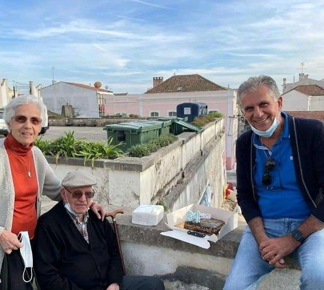 کارلوس کیروش و کیک تولد ۹۴ سالگی+عکس