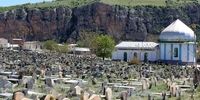 مردگان در این قبرستان مرموز و اعجاب انگیز ایران تجزیه نمی‌شوند+ تصاویر عجیب از سنگ قبرها