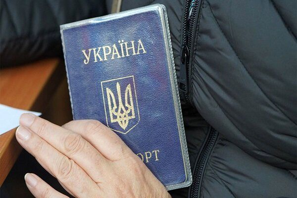 پوتین قانون حذف اوکراین از گذرنامه روس ها را امضا کرد+ جزئیات