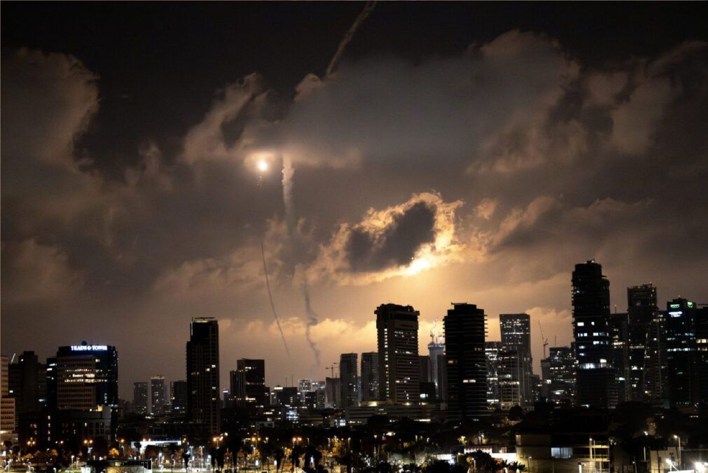 روایت اندیشکده اسرائیلی از رگبار موشک‌های ایران در آسمان تلاویو