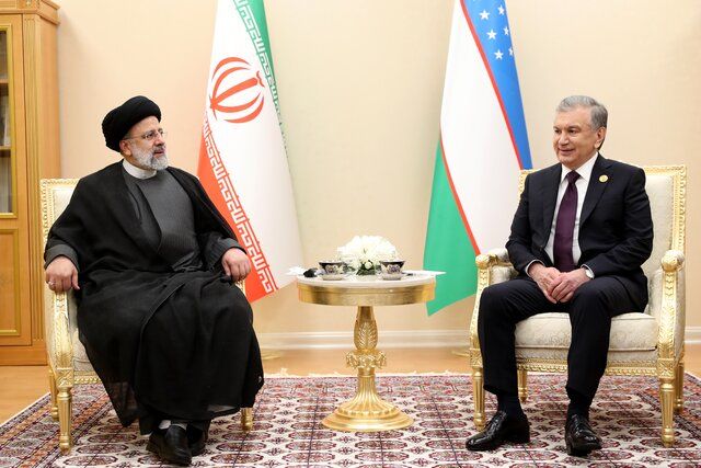 رئیسی در دیدار رئیس جمهور ازبکستان: از توافق نامه‌های جدید همکاری استقبال می‌کنیم