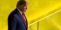 ترامپ: ۹۲٪ اسناد بایدن که با قلم خودکار امضا شده‌اند لغو خواهند شد + عکس