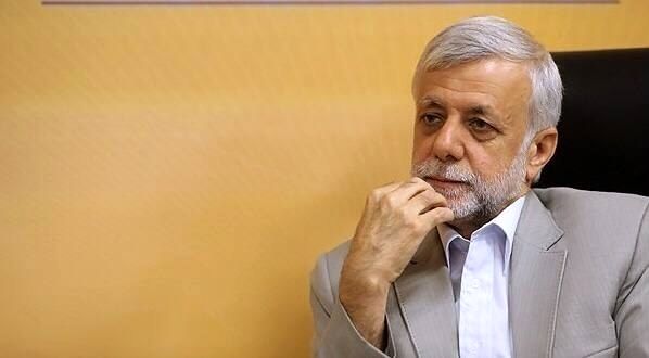 مهدی آیتی: شاهد پدیده دولت در دولت هستیم/ دولت به دلیل فقدان اختیارات کافی با محدودیت‌های جدی مواجه است/ امکان اجرای سیاست‌های کلان عملاً وجود ندارد