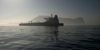 رویترز خبر داد: صادرات روزانه ۲ میلیون و ۳۰۰ هزار بشکه ای نفت ایران