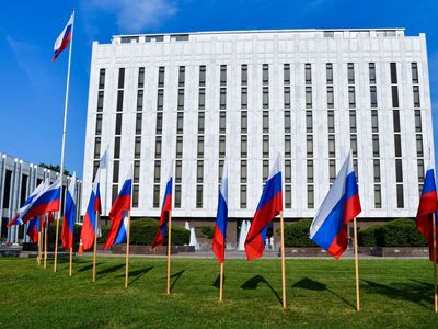 حمله به سفارت روسیه در این کشور/توقف رأی‌گیری