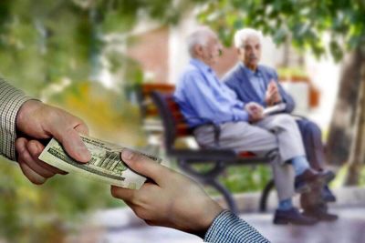 این بازنشستگان وام 75 میلیون تومانی دریافت می کنند 